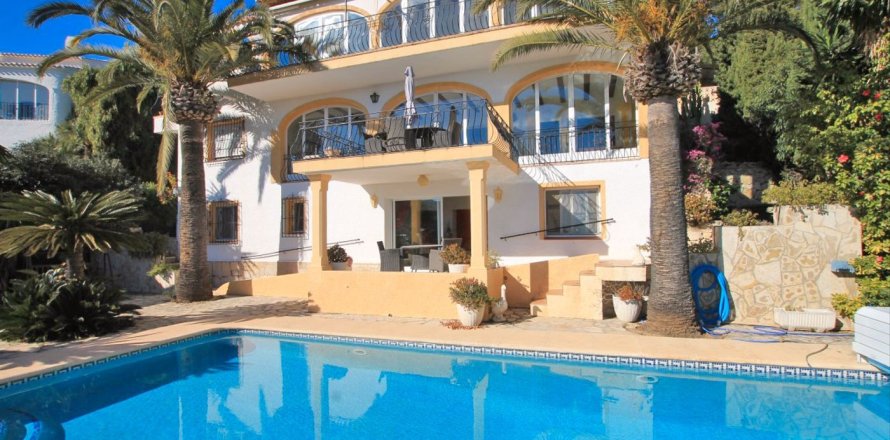 7 bedrooms Villa in Javea, Spain No. 26143