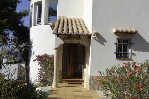 4 bedrooms Villa in Javea, Spain No. 26142 3