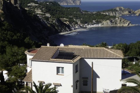 4 bedrooms Villa in Javea, Spain No. 26142 2