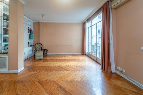 4 dormitorios Apartment en Madrid, Spain No. 26696 2