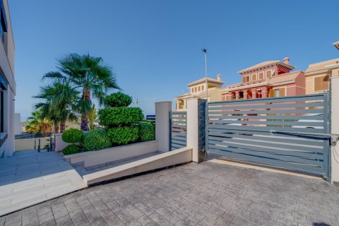 4 bedrooms Villa in Finestrat, Spain No. 26744 24