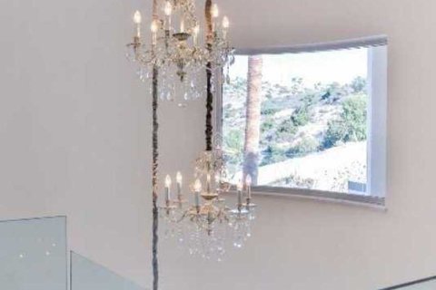 5 bedrooms House in Agios Tychonas, Cyprus No. 77313 12