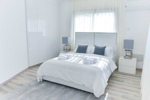 5 bedrooms House in Agios Tychonas, Cyprus No. 77313 15