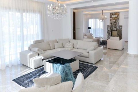 5 bedrooms House in Agios Tychonas, Cyprus No. 77313 3