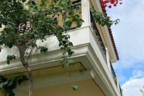 3 bedrooms Villa in Athens, Greece No. 48508 4