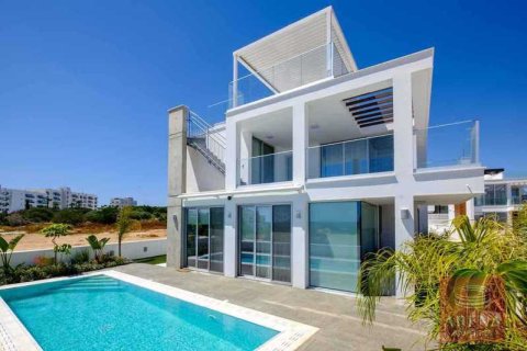 4 bedrooms Villa in Protaras, Cyprus No. 28937 1