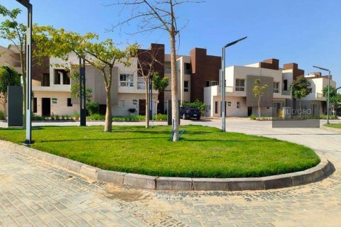 4 bedrooms Villa in 6 October Compounds, Egypt No. 39066 25