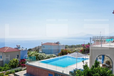 3 bedrooms Villa in Crete, Greece No. 24400 12