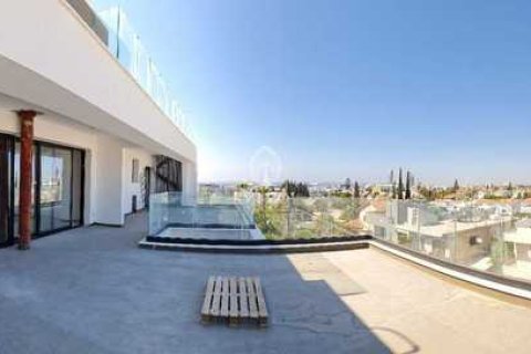 1 bedroom Penthouse in Limassol, Cyprus No. 77758 9