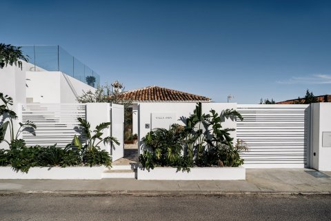 5 dormitorios Villa en Nueva Andalucía, Spain No. 27132 13