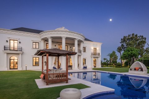 7 bedrooms Villa in Marbella, Spain No. 27561 9