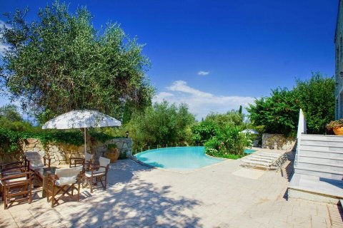 4 dormitorios Villa en Corfu, Greece No. 57764 18