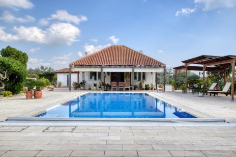 7 bedrooms Villa in Oroklini, Cyprus No. 64893 30