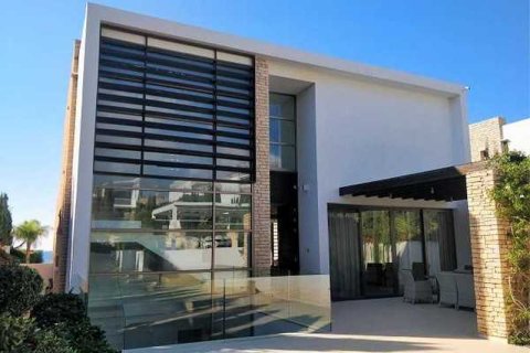 5 bedrooms House in Chloraka, Cyprus No. 39672 7