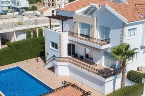 4 bedrooms House in Mesa Geitonia, Cyprus No. 39673 1