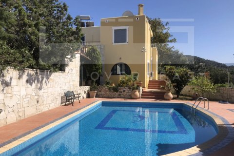 3 bedrooms Villa in Crete, Greece No. 24341 1