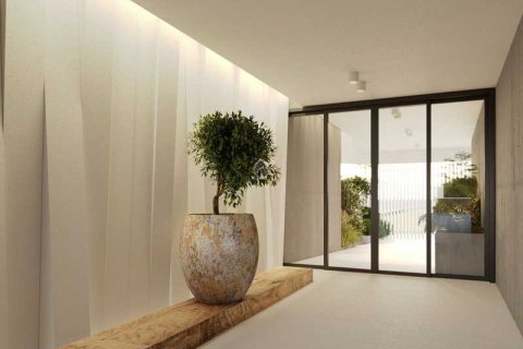 3 bedrooms Apartment in Limassol, Cyprus No. 77761 2