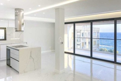 3 bedrooms Apartment in Germasogeia, Cyprus No. 77762 1