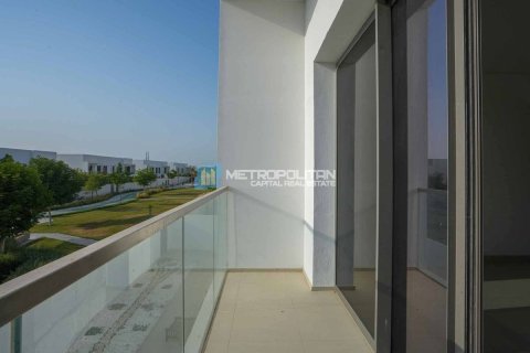 4 bedrooms Villa on the Yas Island, UAE No. 28174 18