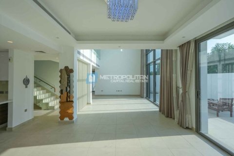 4 bedrooms Villa on the Yas Island, UAE No. 28174 5