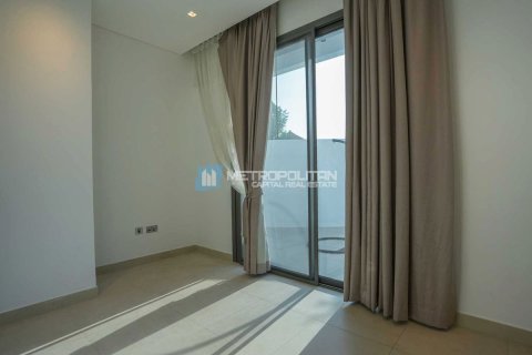 4 bedrooms Villa on the Yas Island, UAE No. 28174 11