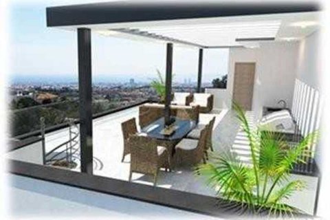 3 bedrooms Penthouse in Limassol, Cyprus No. 40723 1