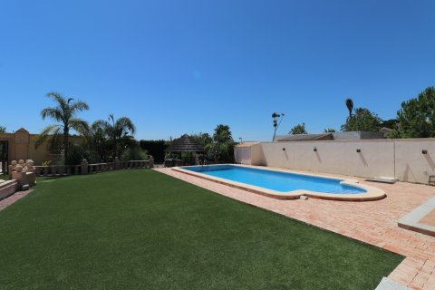 4 bedrooms Villa in Daya Vieja, Spain No. 26171 4