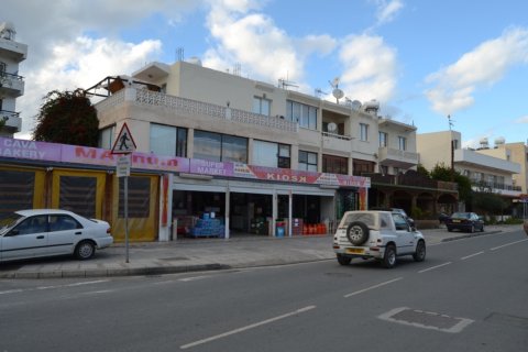 490m² Commercial property en Paphos, Cyprus No. 49196 6