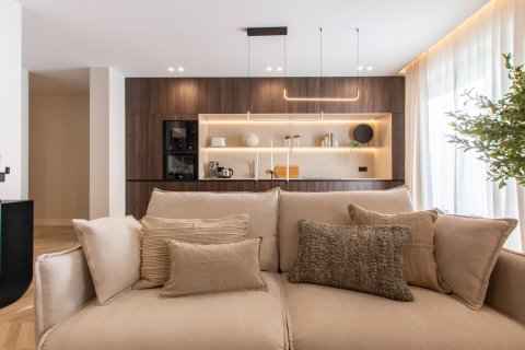 3 dormitorios Apartment en Madrid, Spain No. 26869 9