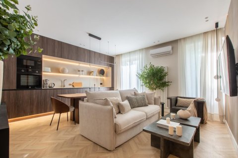 3 dormitorios Apartment en Madrid, Spain No. 26869 7