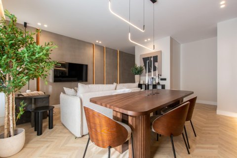 3 dormitorios Apartment en Madrid, Spain No. 26869 10