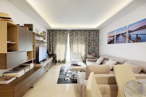 3 dormitorios Apartment en Cortes (San Pedro De Alcantara), Spain No. 27356 10