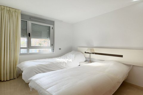 3 dormitorios Apartment en Cortes (San Pedro De Alcantara), Spain No. 27356 3