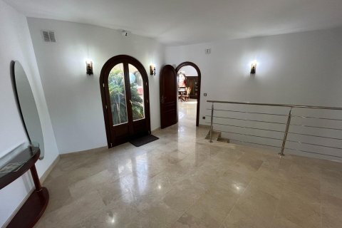 4 bedrooms Villa in Altea La Vella, Spain No. 26871 4