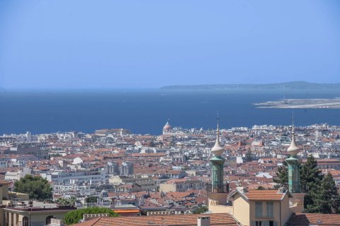 2 bedrooms Apartment in Nice, France No. 67398 1