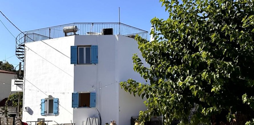 2 bedrooms House in Chania, Greece No. 23846