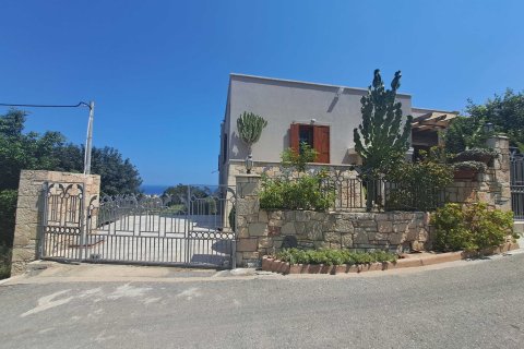 6 bedrooms Villa in Heraklion, Greece No. 23845 1