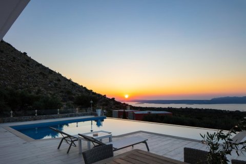 3 bedrooms Villa in Chania, Greece No. 23844 2