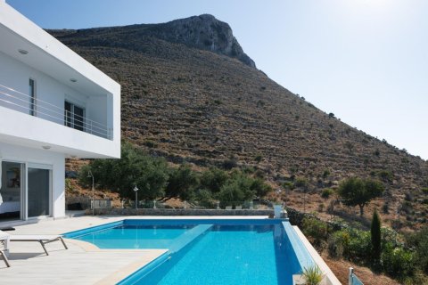 3 bedrooms Villa in Chania, Greece No. 23844 13