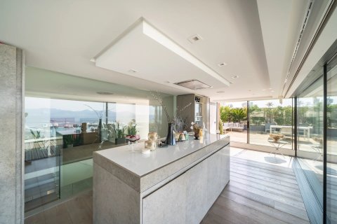 5 dormitorios Apartment en Cannes, France No. 67326 12