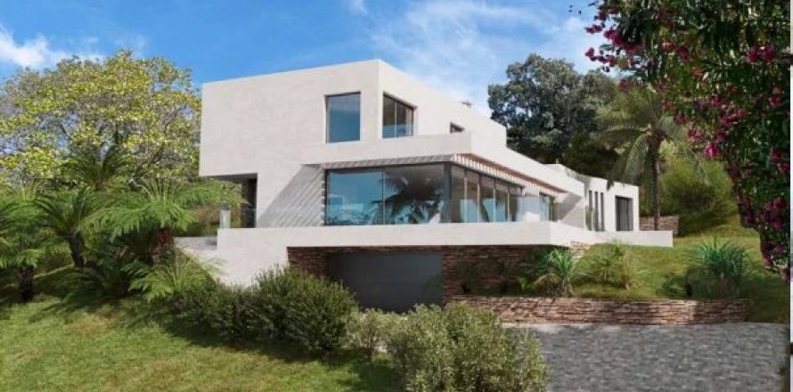 4 bedrooms Villa in Cannes, France No. 67352