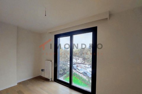 2+1 Apartment in Besiktas, Turkey No. 17825 10