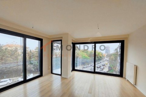 2+1 Apartment in Besiktas, Turkey No. 17825 1