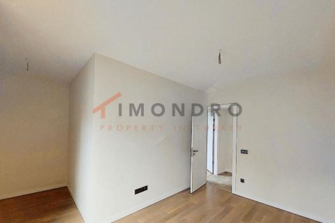 2+1 Apartment en Besiktas, Turkey No. 17825 15