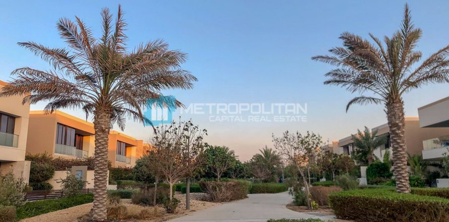 5 dormitorios Villa en  Saadiyat Island, UAE No. 8154