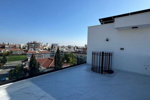 2 bedrooms Penthouse in Limassol, Cyprus No. 74905 16