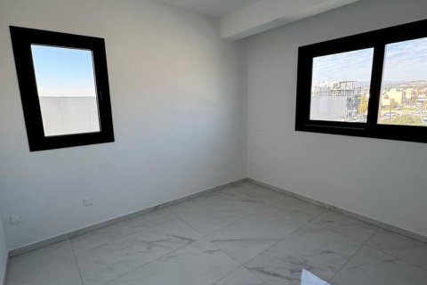 2 bedrooms Penthouse in Limassol, Cyprus No. 74905 10