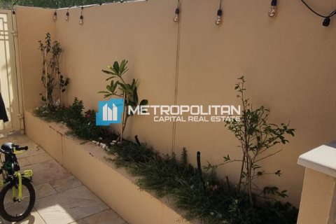 3 dormitorios Townhouse en Al Raha Gardens, UAE No. 8015 3