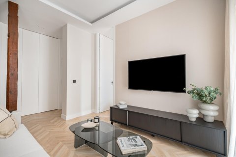 3 dormitorios Apartment en Madrid, Spain No. 27527 15