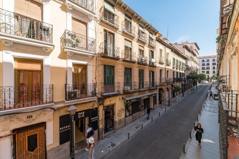 3 chambres Appartement à Madrid, Spain No. 27527 17